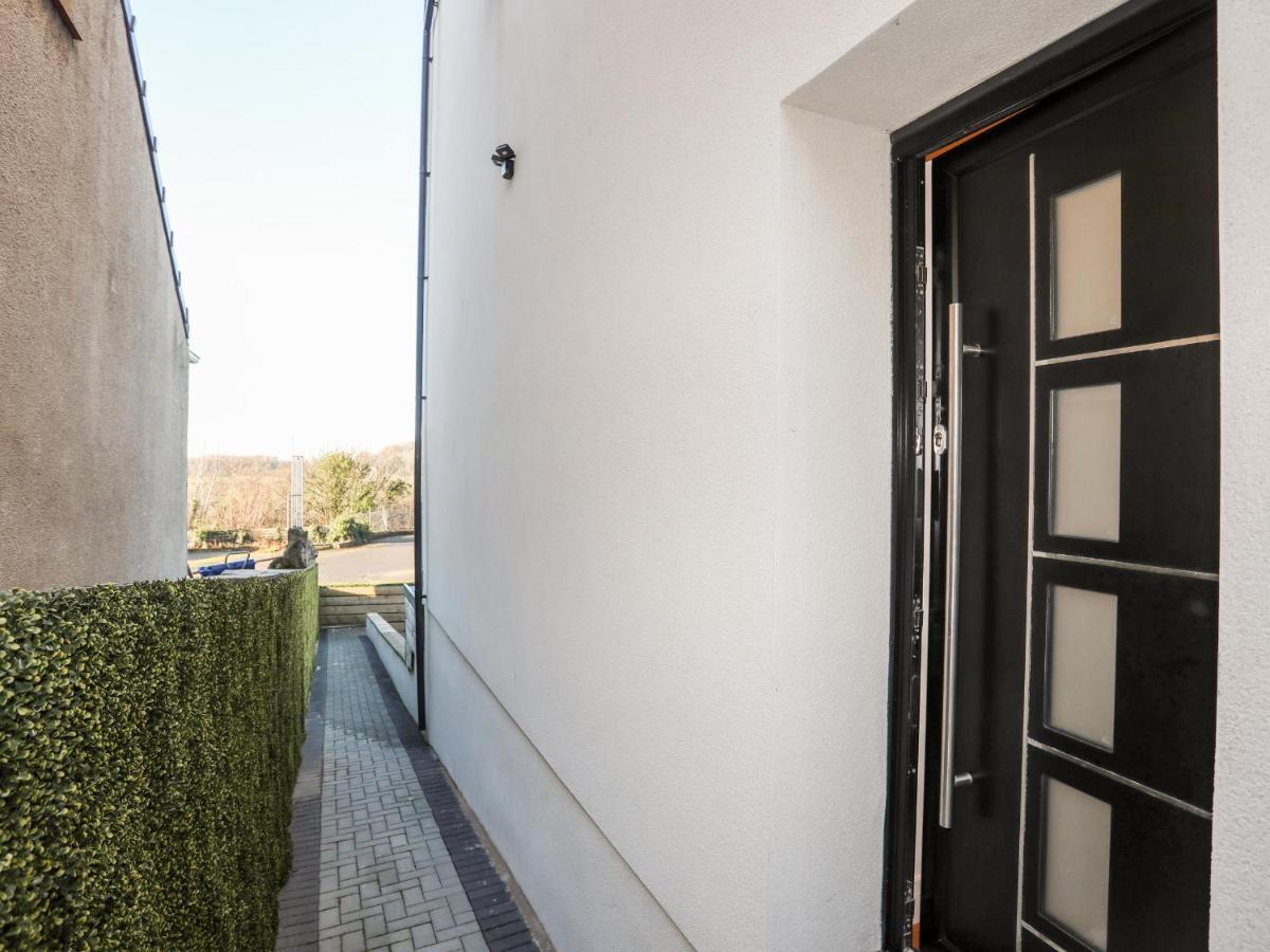Bryn Min Manton Penthouse Apartment Caernarfon Exterior photo