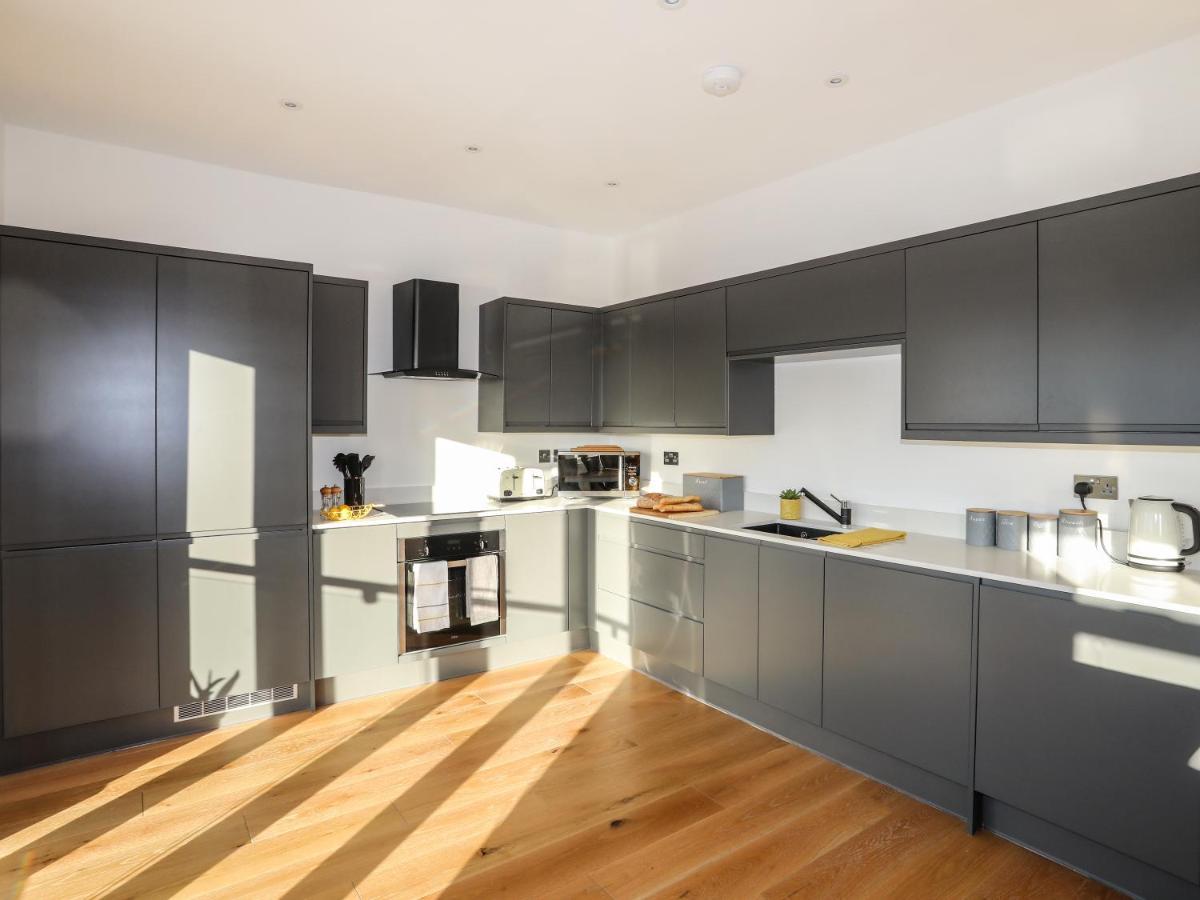 Bryn Min Manton Penthouse Apartment Caernarfon Exterior photo