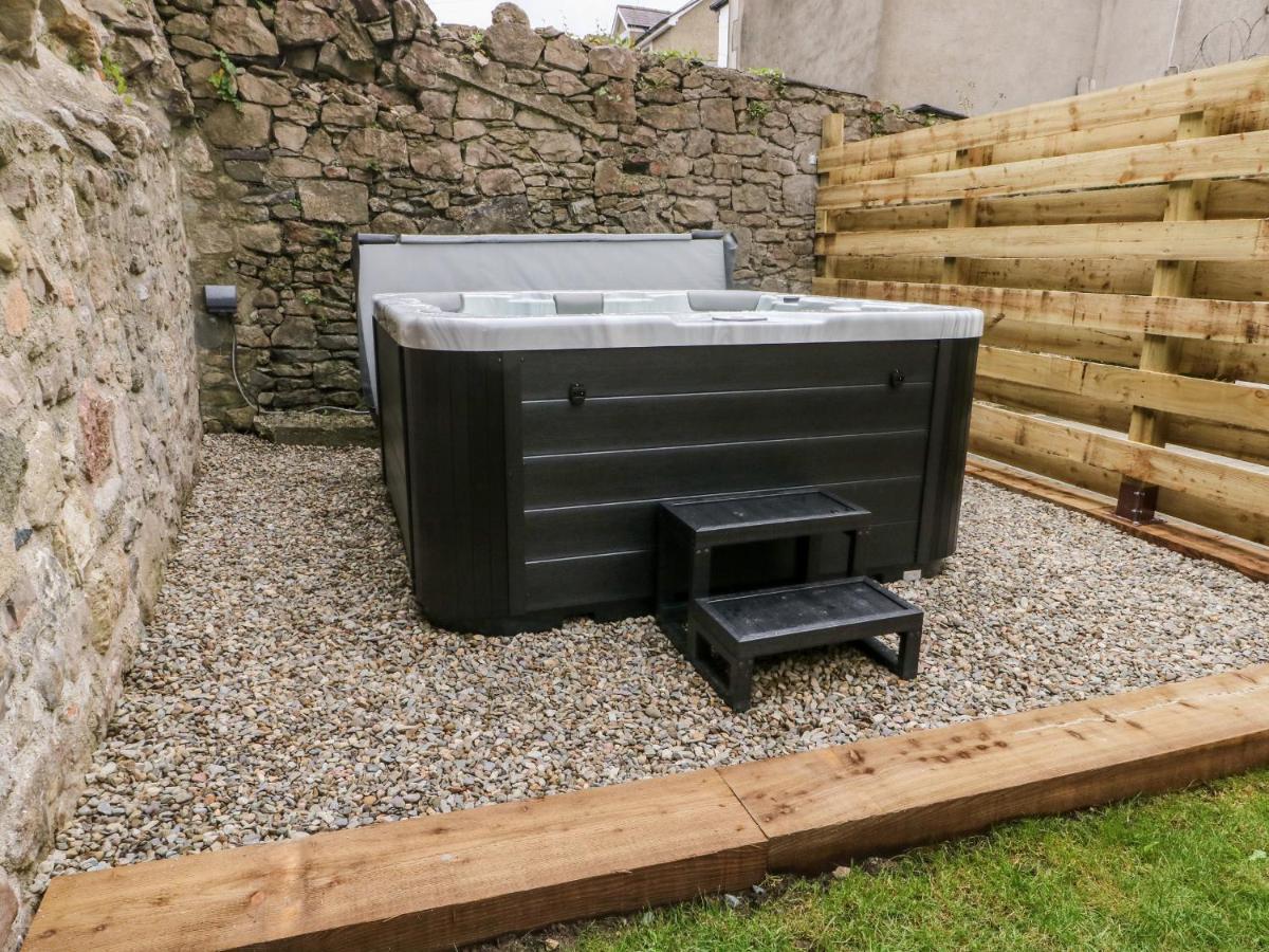 Bryn Min Manton Penthouse Apartment Caernarfon Exterior photo